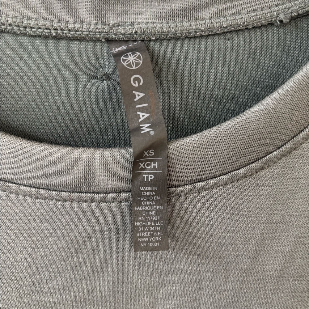 GAIAM Charcoal Long Sleeve Dress NWOT - Picture 2 of 8